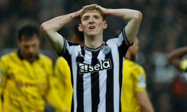 Anthony Gordon looks dejected after Newcastle’s frustrating defeat