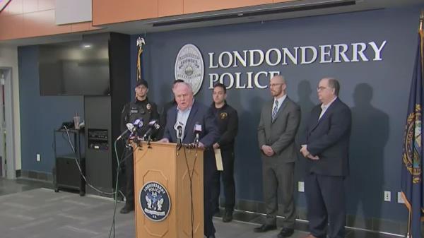 Lo<em></em>ndonderry Chairman John Farell Town Council, Police officers, Fire chief Butler, Mayor of Manchester, Ted Kitchens airport director,