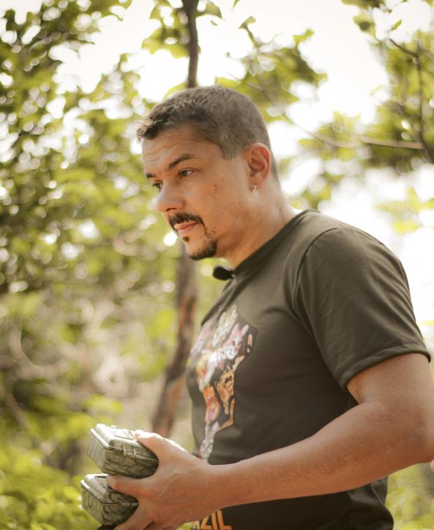 Tadeu de Oliveira, founder of the Wild Cats Americas Co<em></em>nservation Project, setting camera traps for a long-running research project on small cats, including the jaguarundi. 