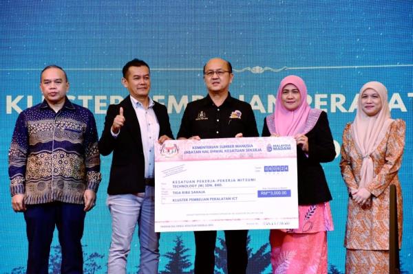 HR Ministry approves RM3.2m in financial aid for registered trade unio<em></em>ns nationwide, says D-G