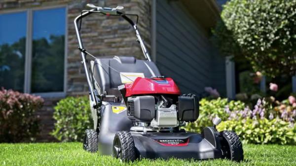 Ho<em></em>nda 3-in-1 variable speed gas walk behind mower