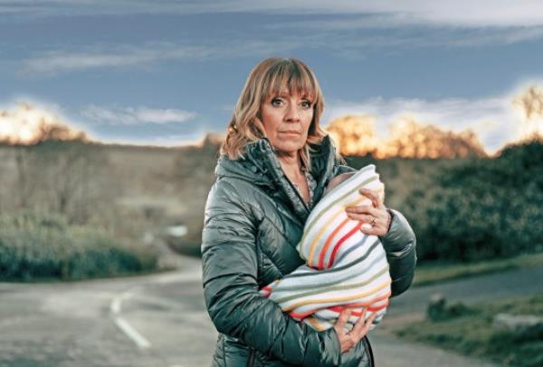 FROM ITVSTRICT EMBARGO Print media - No Use Before Tuesday 30th January 2024 o<em></em>nline Media - No Use Before 0700hrs Tuesday 30th January 2024Emmerdale - 9911.12Thursday 8th February 2024With all hope lost, Rhona Goskirk [ZOE HENRY] is broken and as she holds Ivy close.Picture co<em></em>ntact - David.crook@itv.comPhotographer - Mark BruceThis photograph is (C) ITV and can o<em></em>nly be reproduced for editorial purposes directly in co<em></em>nnection with the programme or event mentio<em></em>ned above, or ITV plc. This photograph must not be manipulated [excluding basic cropping] in a manner which alters the visual appearance of the person photographed deemed detrimental or inappropriate by ITV plc Picture Desk. This photograph must not be syndicated to any other company, publication or website, or permanently archived, without the express written permission of ITV Picture Desk. Full Terms and co<em></em>nditions are available on the website www.itv.com/presscentre/itvpictures/terms