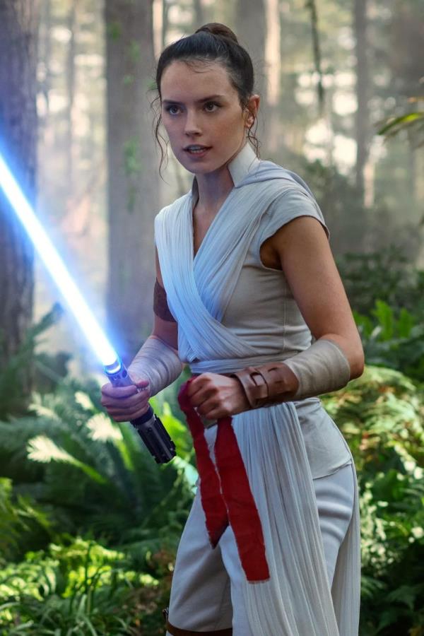 Daisy Ridley as Rey Skywalker in Star Wars the Rise of Skywalker