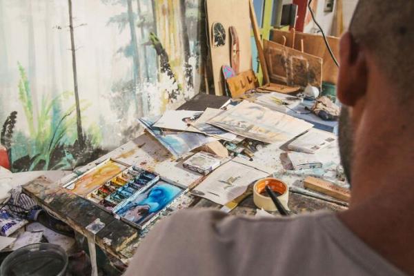 Riding The Waves Has Never Been So Inspiring - Meet Veerle Helsen And Her New Book ‘Surf & Art’