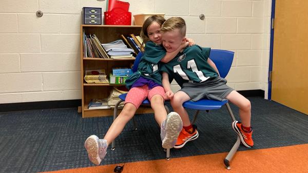 Colo<em></em>nial School District twins