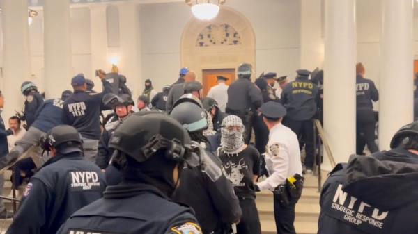 Police raided Columbia's Hamilton Hall, taking a total of 109 people into custody.
