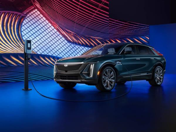 2024 Cadillac Lyriq
