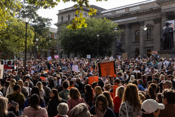 Thousands marched in Melbourne on Sunday, protesting against gender-ba<em></em>sed violence.