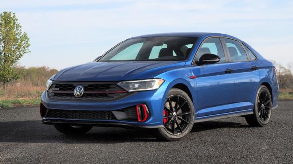 2024 Volkswagen Jetta GLI front seats