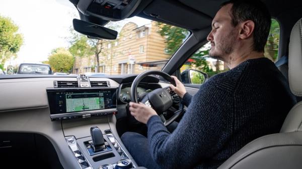 DS integrates ChatGPT: we test the AI-driven voice assistant