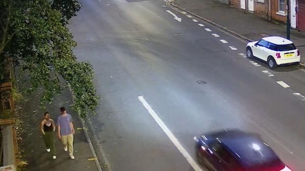 Pic: Nottinghamshire Police/PA</p>

<p>　　Screen grab taken from CCTV dated 13/06/23 and time stamped at 03.49am issued by Nottinghamshire Police of Grace O'Malley-Kuma- and Baranaby Webber walking home along Ilkeston Road, Notttingham, minutes before they were attacked by Valdo Calocane. 