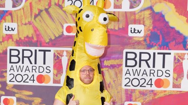 Rob Beckett attending the Brit Awards 2024 at the O2 Arena, London. Picture date: Saturday March 2, 2024. Pic: Ian West/PA</p>

<p>　　