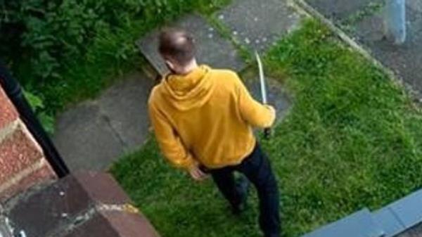 Cleared by Adam Parker</p>

<p>　　Grab from UGC MAN IN YELLOW HOODY HAINAULT Co<em></em>nSULT HOME DESK SWEARING