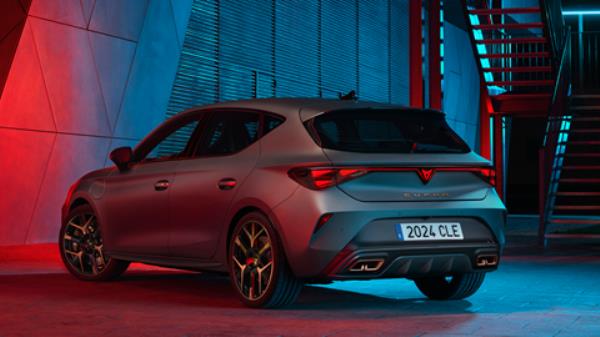 Cupra Leon (2024) rear static