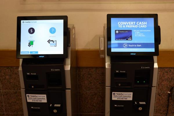 Machines that co<em></em>nvert cash to credit cards have been added at El Paso Internatio<em></em>nal Airport to help asylum-seekers get out of town.