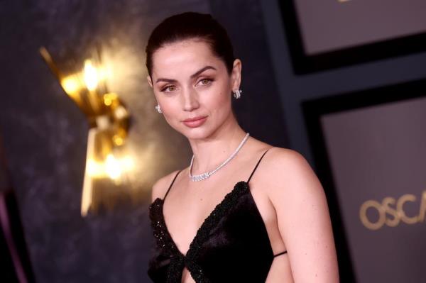 Nominees for the award include Austin Butler for his role as Elvis Presley, Michelle Williams, Stephen Spielberg, and Tony Kushner for 