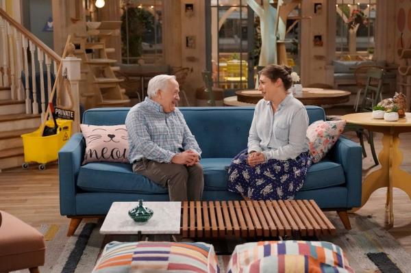 The show followed a woman who decided to open a cat café with the mo<em></em>ney that her parents had been saving for her wedding. 
