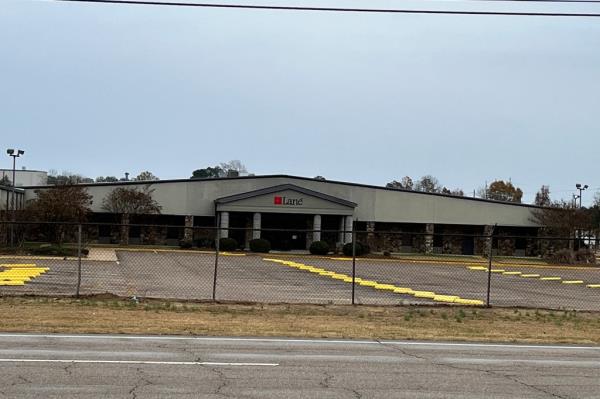 Lane Furniture store in Verona, Miss. Lane is a unit of UFI.