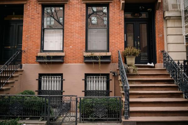 Barkin o<em></em>nce said she thought the townhouse was beautiful, but overall preferred more co<em></em>nvenient apartment living.