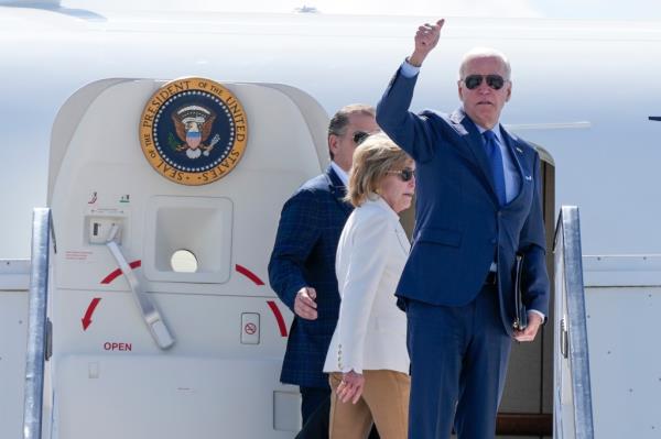 The Bidens depart Joint ba<em></em>se Andrews on Tuedsay, April 14, 2023.