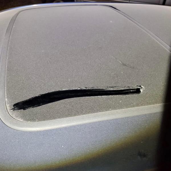 dust on car 