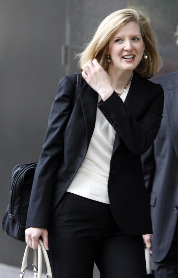Kathryn Ruemmler arrives at the Bob Casey U.S. Courthouse.