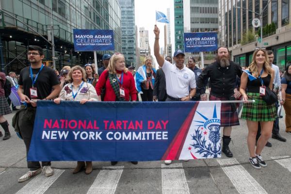 Mayor Eric Adams with the Natio<em></em>nal Tartan Day Committee