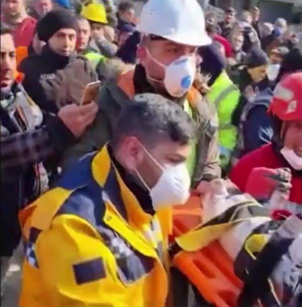 Derya Yanik is rescued after the earthquake.
