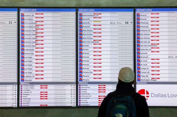 The winter storm has caused more than 1,900 flight cancelations.