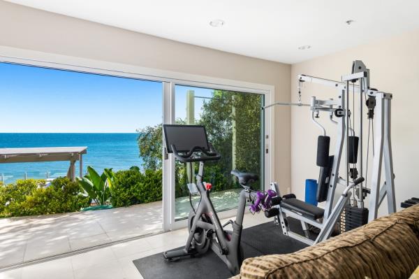 chris chelios malibu home listing