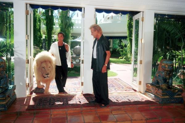 siegfried and roy las vegas mansion demolition