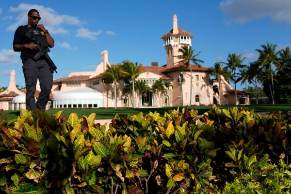 Guard outside Mar-a-Lago