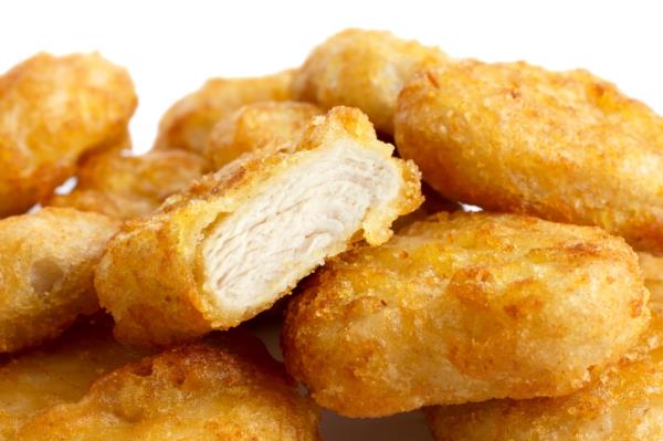 Students were also allegedly served chicken tenders with me<em></em>tal inside of them.