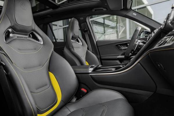 2025 Mercedes-Benz AMG GLC 63 S E Performance
