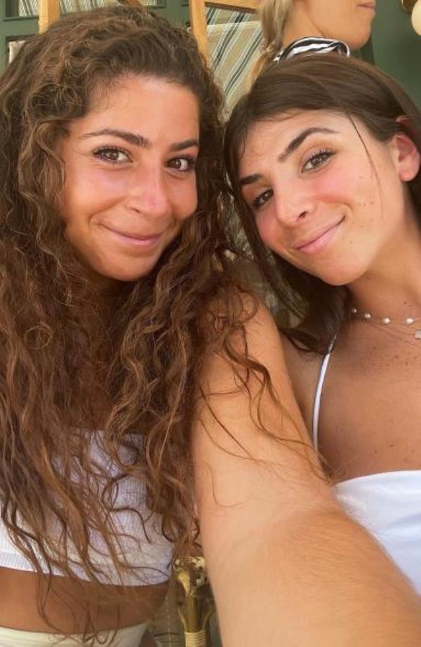 Jillian and Lindsay Wiener