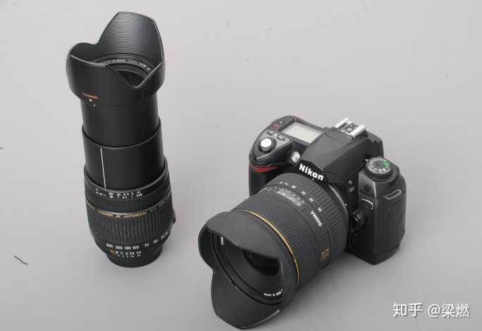 腾龙广角变焦镜头_腾龙镜头变焦环很紧_腾龙2470是一款经典的变焦镜头,因其广泛的应用范围和出色