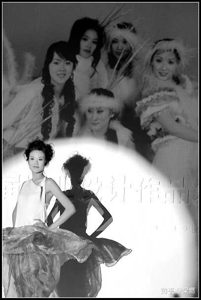 腾龙广角变焦镜头_腾龙镜头变焦环很紧_腾龙2470是一款经典的变焦镜头,因其广泛的应用范围和出色