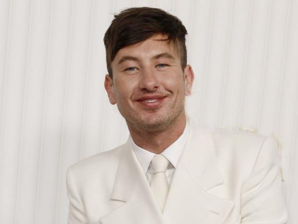 Prince Charles meets Daniel Craig at Pinewood Studios (Getty Images)