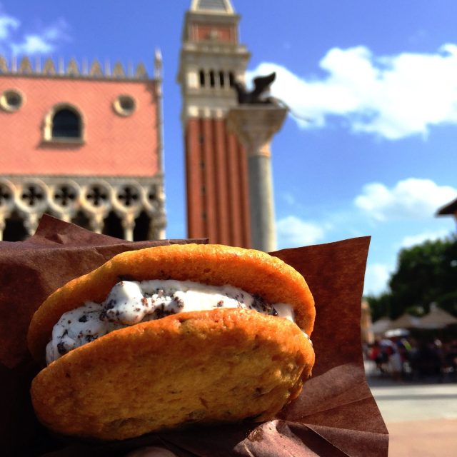 巧克力饼干做蛋糕_王室成员最喜欢的食物揭晓，从炸鱼薯条到女王最喜欢的巧克力饼干蛋糕_巧克力饼干蛋糕图片