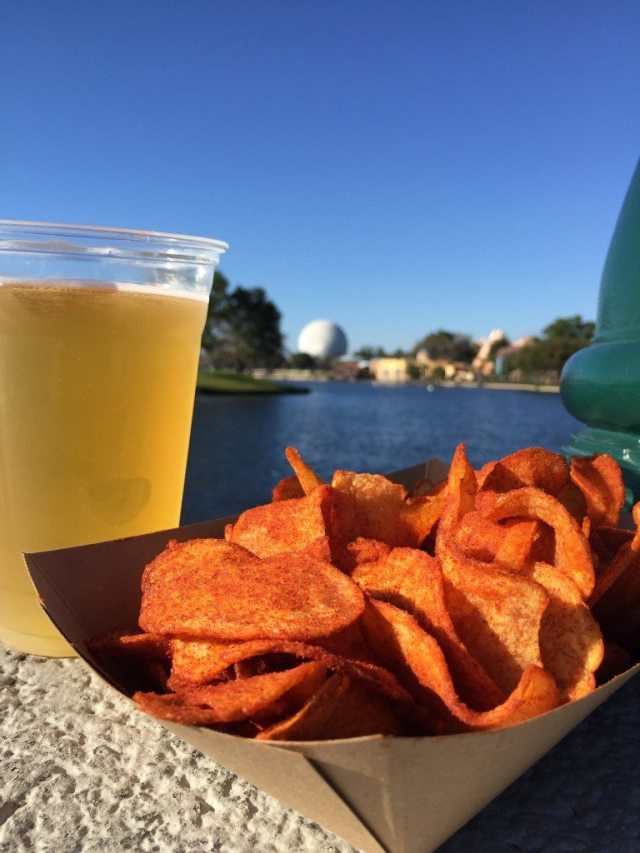 王室成员最喜欢的食物揭晓，从炸鱼薯条到女王最喜欢的巧克力饼干蛋糕_巧克力饼干做蛋糕_巧克力饼干蛋糕图片
